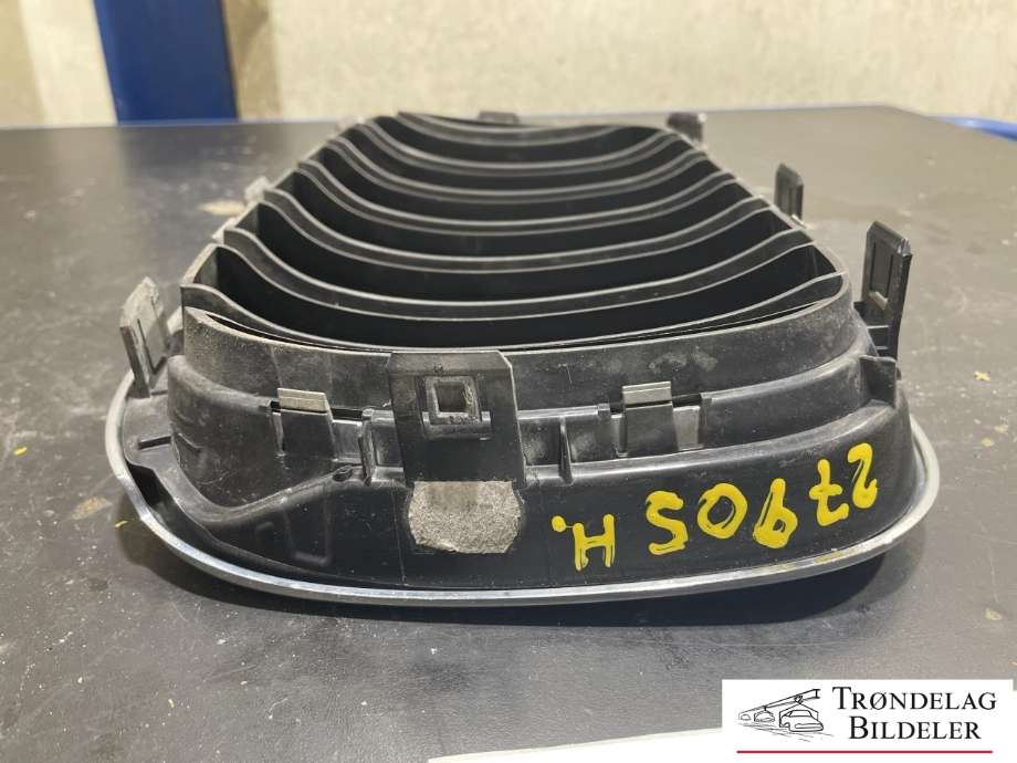 Grill høyre til BMW X3 2010-2017 (F25) (F25) (51 11 7 210 726|)