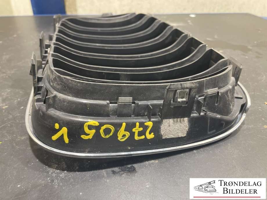 Grill venstre til BMW X3 2010-2017 (F25) (F25) (51 11 7 210 725|)