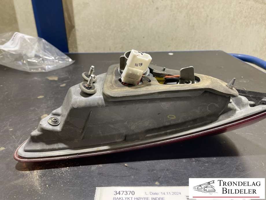 Baklykt høyre indre til Hyundai i30 2012-2017 (Type II)  (92404A5010|)