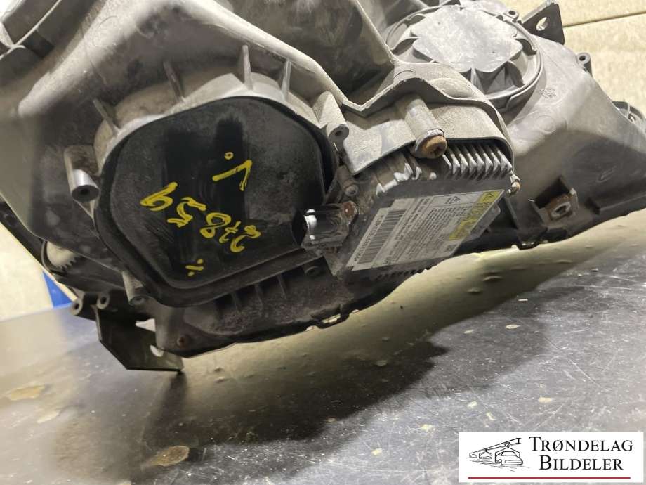 Frontlykt venstre xenon til Honda CR-V 2007-2012 (Type III)  