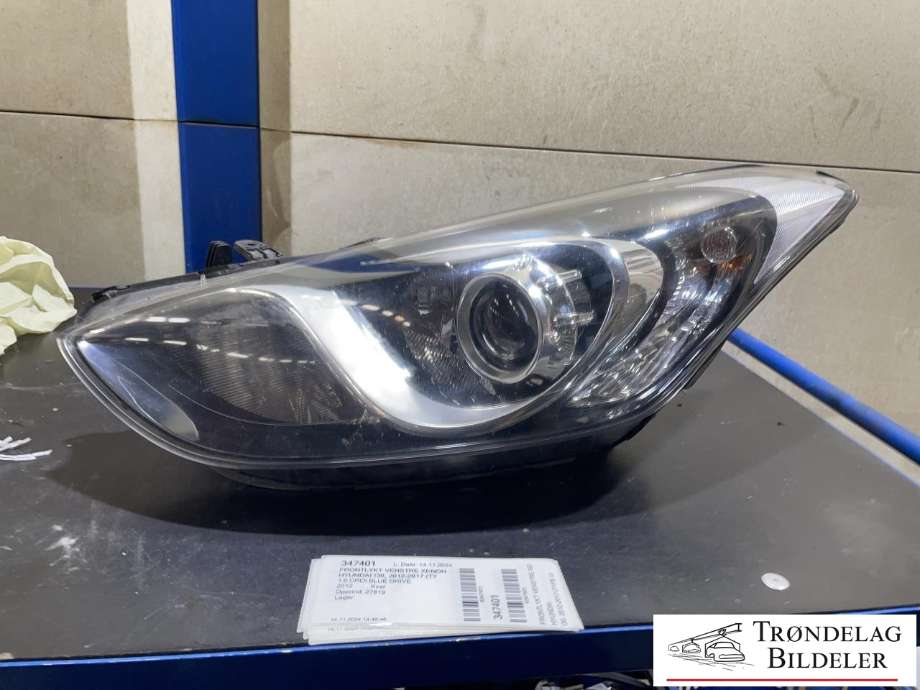 Frontlykt venstre xenon til Hyundai i30 2012-2017 (Type II) (92101A 6000|)