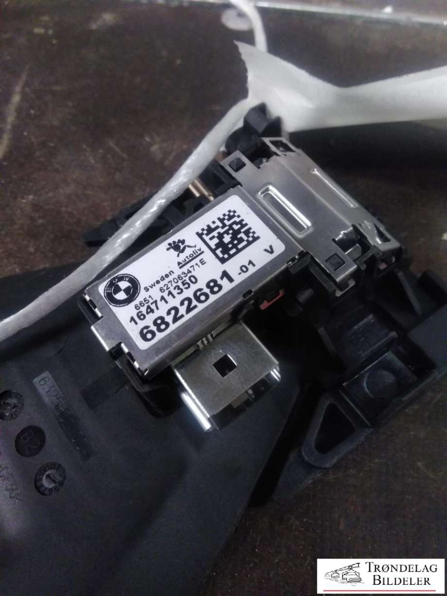 Parkeringskamera foran til BMW i3 2013-2022  (6822681|)