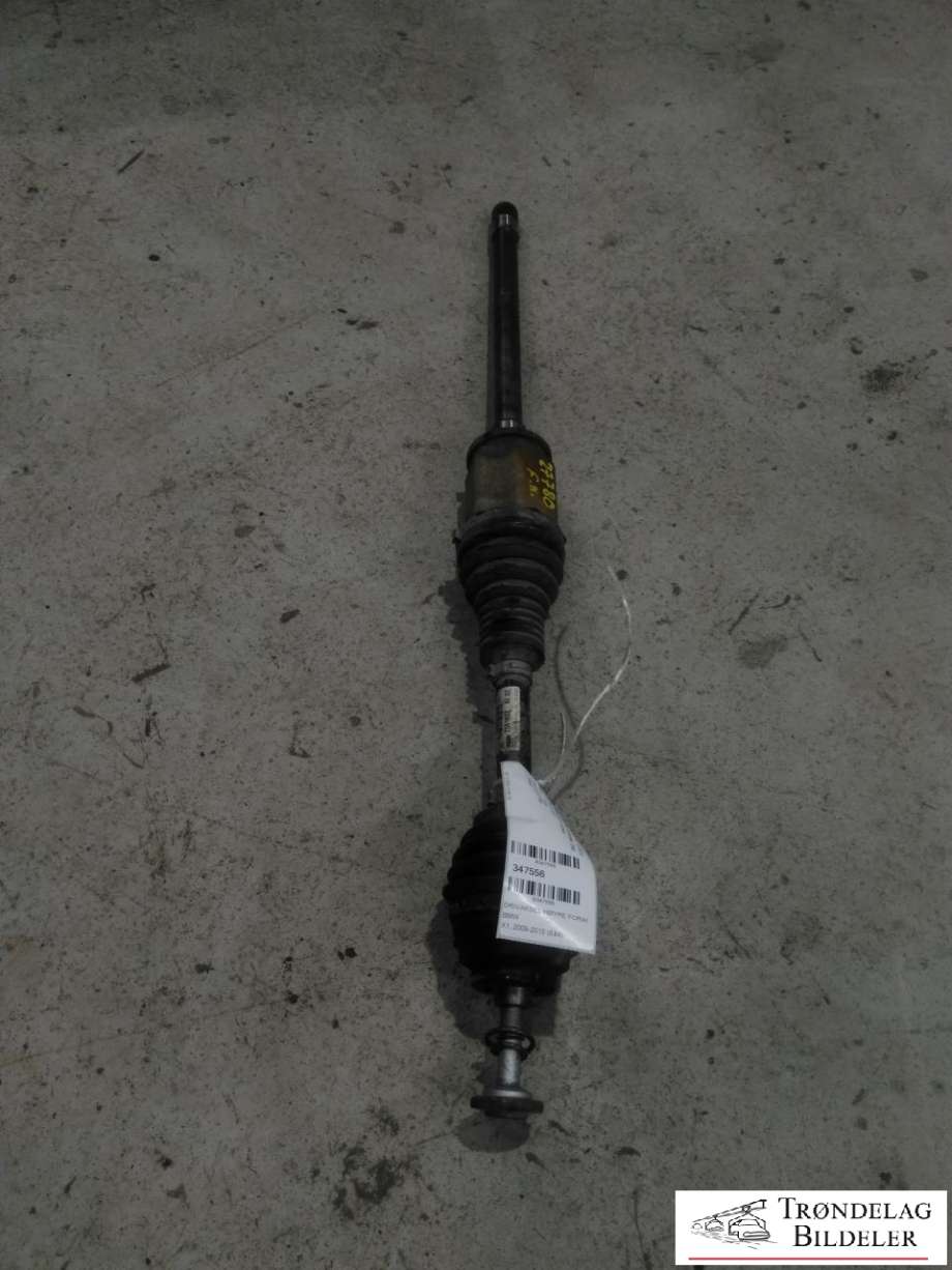 Drivaksel høyre foran, diesel/automat til BMW X1, 2009-2015 (E84) (E84) (31 60 7 605 512)