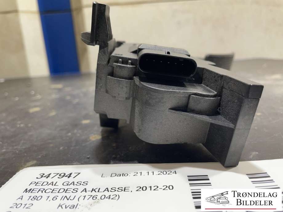 Pedal gass til Mercedes A-Klasse 2012-2018 (W176) (W176) (A 246 300 14 04|)