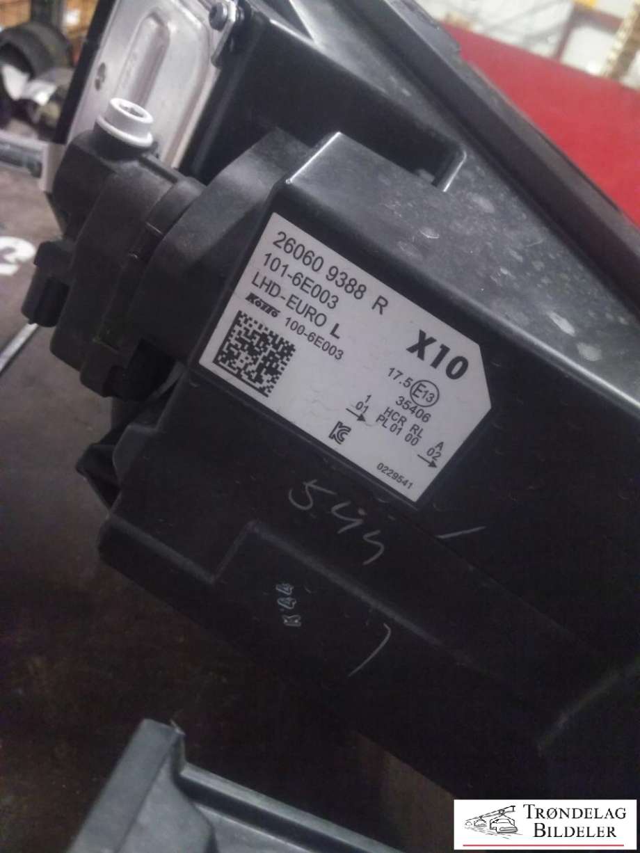 Frontlykt venstre full-LED til Renault Zoe 2019-->> (Fase 2)  
