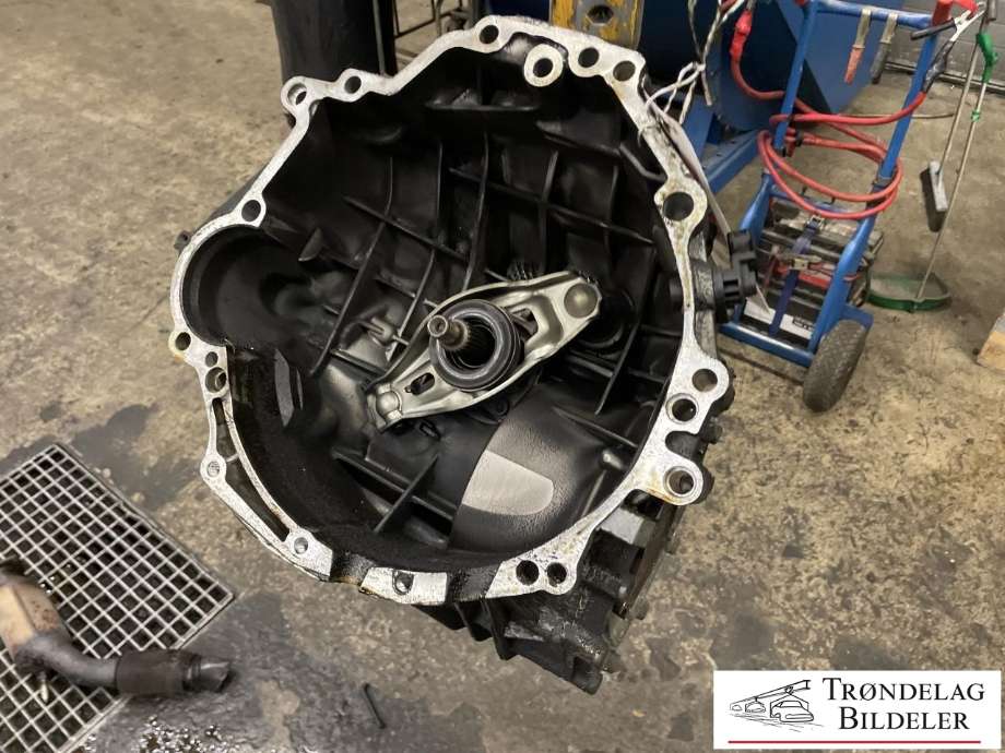 Girkasse 4WD komplett til Audi A6 2005-2008 (Type III, Fase 1) (C6) (C6) (02X 300 044 N|02X 300 044 NX|)