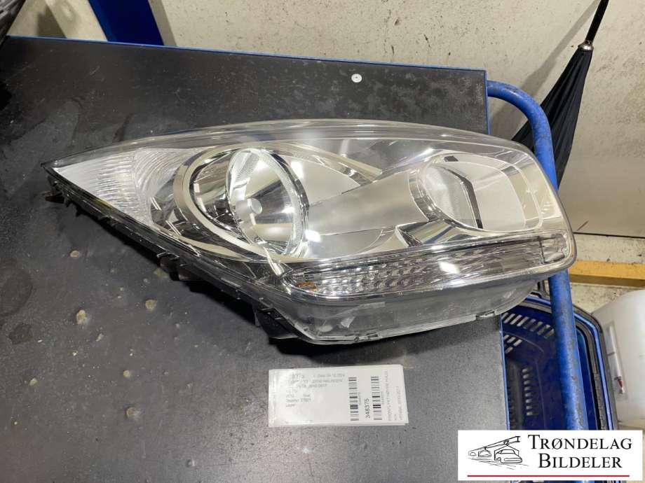 Frontlykt høyre halogen til Kia Venga 2010-2017 (0 301 257 202 00|)