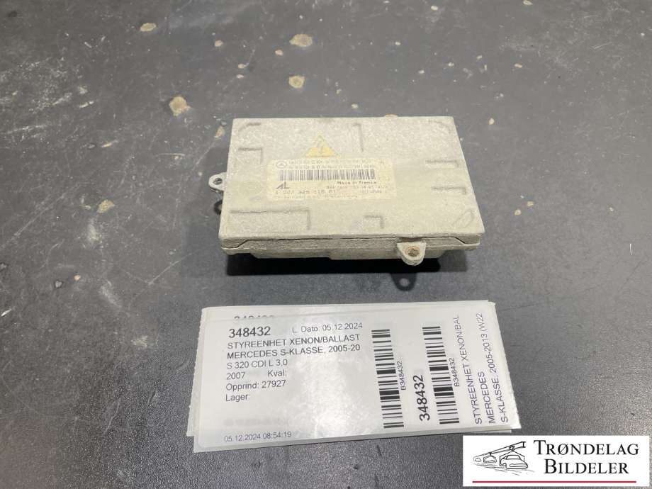 Styreenhet xenon/ballast til Mercedes S-Klasse, 2005-2013 (W221) (W221) (1 307 329 118 01)