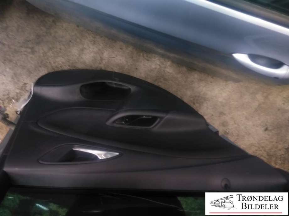 Dør venstre bak til Opel Astra K 2015-->>  (39094744|39083440|)