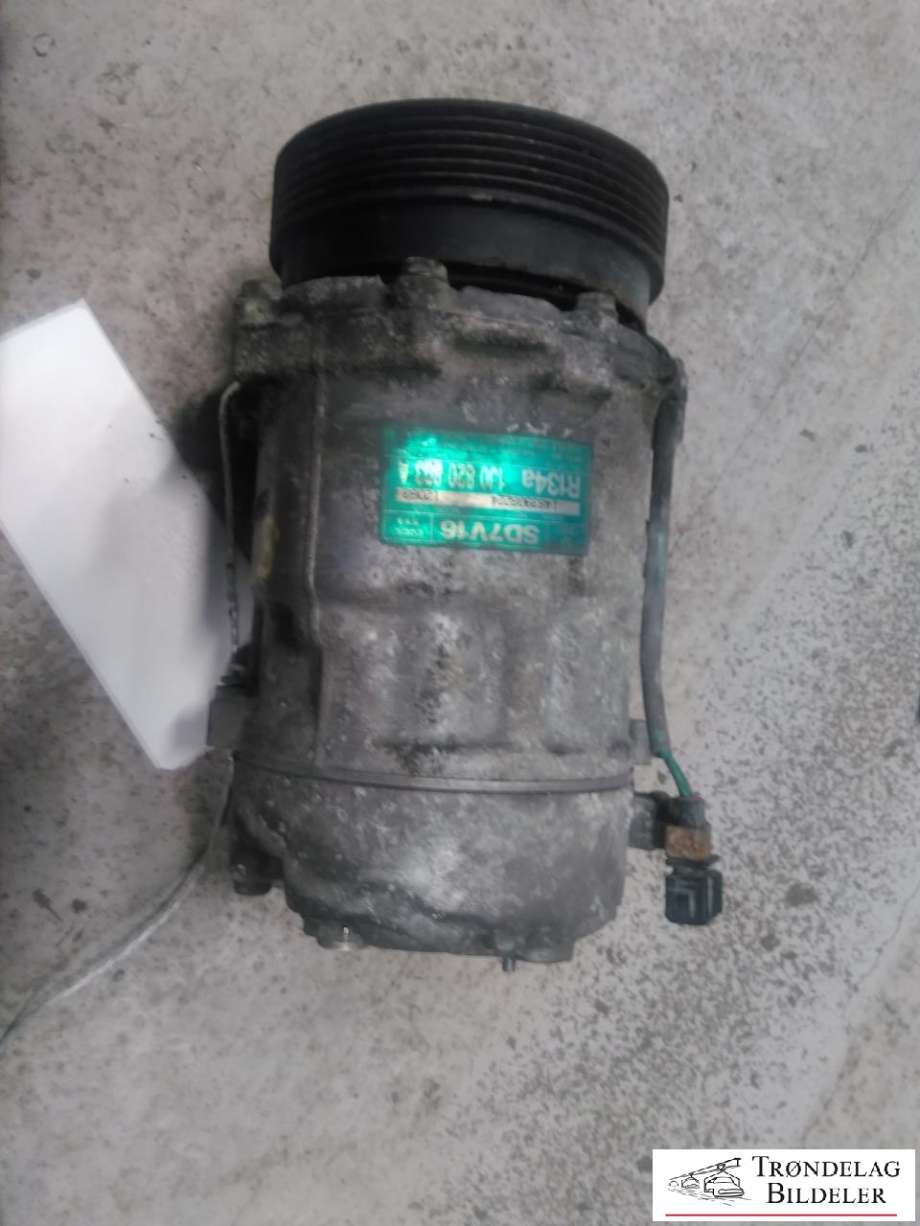 Aircondition kompressor til Audi TT 1998-2006 (Type I) (7H0820803D|7H0820803F|7H0820803C|SD7V16|890761|1J0820803|1J0820803F|1J0820803G|1J0820803J|1J0820803K|1J0820803A|1J0820803B|1J0820803L|1J0820803N|1J0820805|1J0820805A|1J0820811A|1J0973722|7H0820803B|7M0820803|7M0820803A|7M0820803B|7M0820803R|7M0820805B|7M3820803|7M3820803A|7M3820803R|7M3820803B|7M3820803C|7M3820805B|XM2H-19D629-AA|YM2H-16D629-AA|YM2H-19D629-BA|YM2H-19D629-BB|YM2H-19D629-DA|1076012)