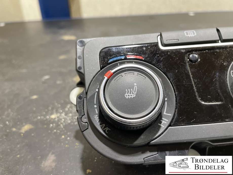 Varmeapparat betjening til VW Caddy 2015-2020 (Type III, Fase 3)  (1K8 907 426 AN|)