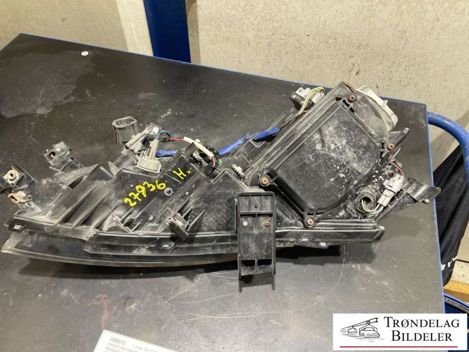 Frontlykt høyre xenon til Mazda 6 2010-2013 (Type II, Fase 2) (GS7T51031M|)