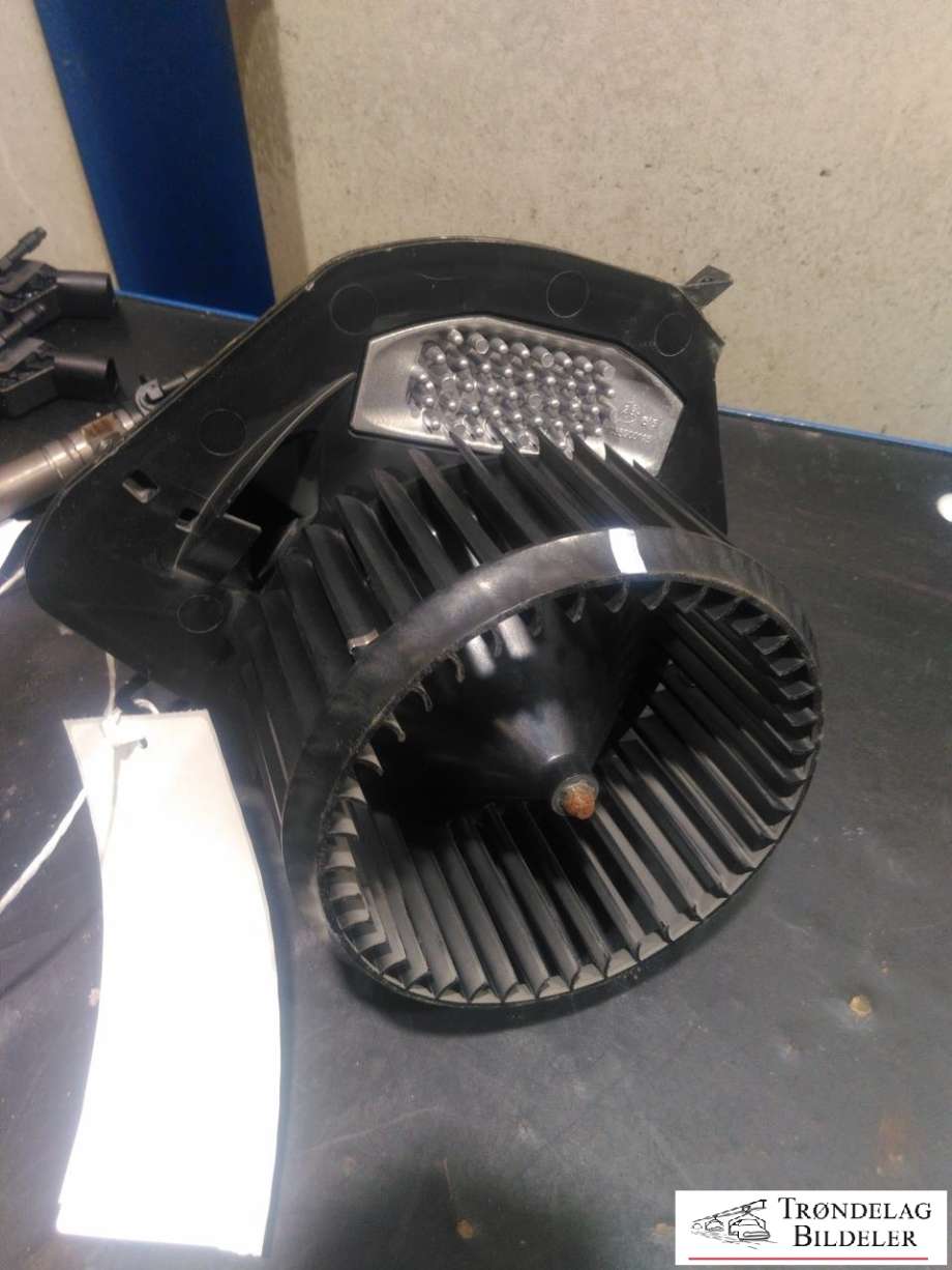 Varmeapparat motor til VW Transporter / Caravelle 2019-->> (T6.1) (T6.1) (H201399042001|7L1 819 021|7LA 819 015)