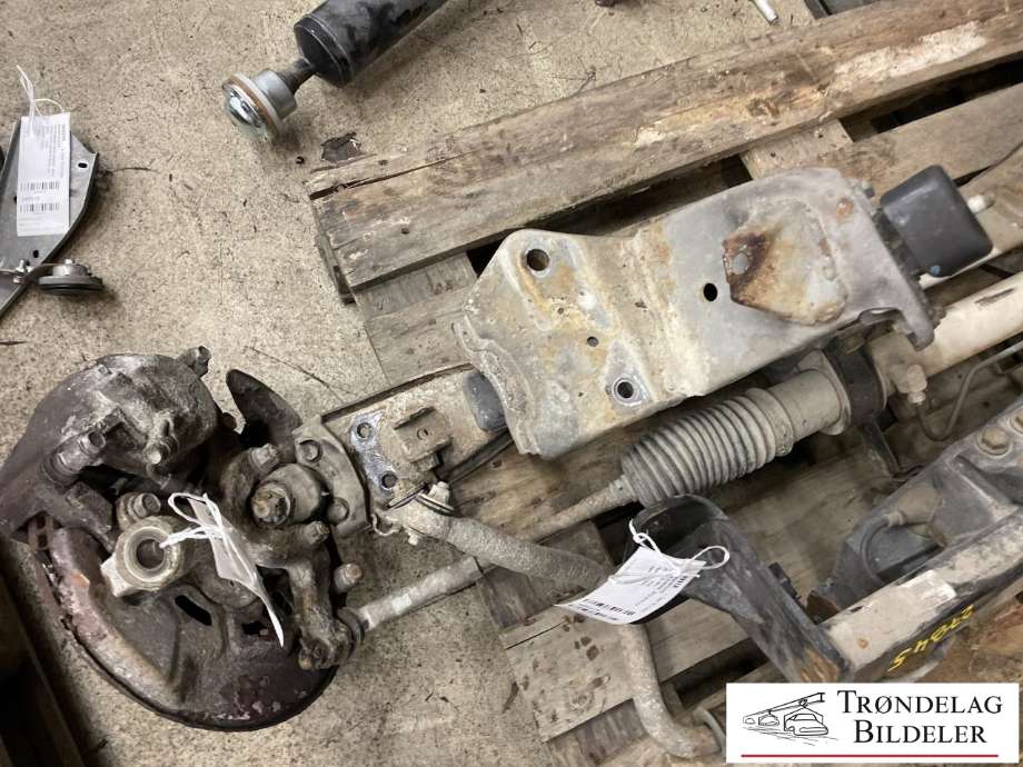 Forstilling til Toyota Hiace 2001-2006 (Fase 2)  (51201-26100|)