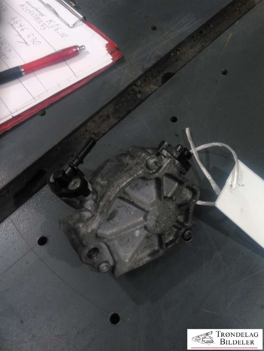 Vakuumpumpe til Peugeot 508 2011-2014 (Type I, Fase 1)  (BOSCH|684786780|)