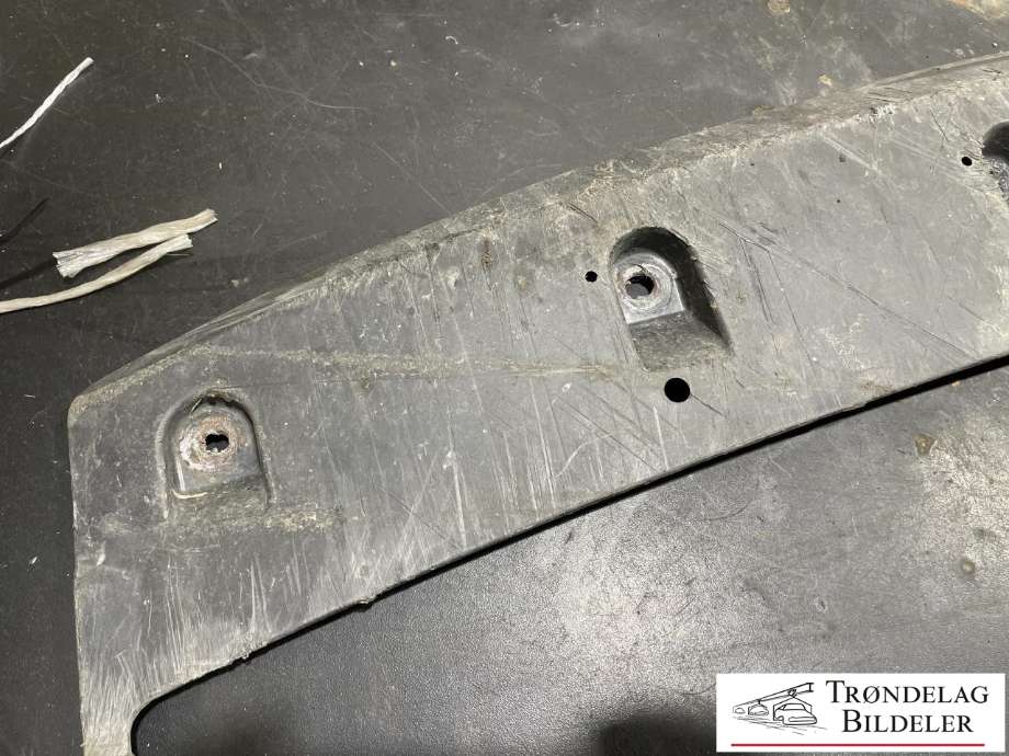 Deksel til Toyota Prius 2009-2016 (Type III) (COMBI) (COMBI) (76851-47020|)