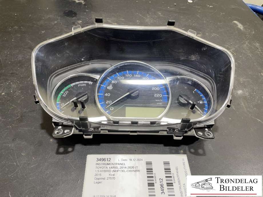 Instrumentpanel til Toyota Yaris 2014-2020 (Type III, Fase 2) (83800-0U090|MB157570-3950|)