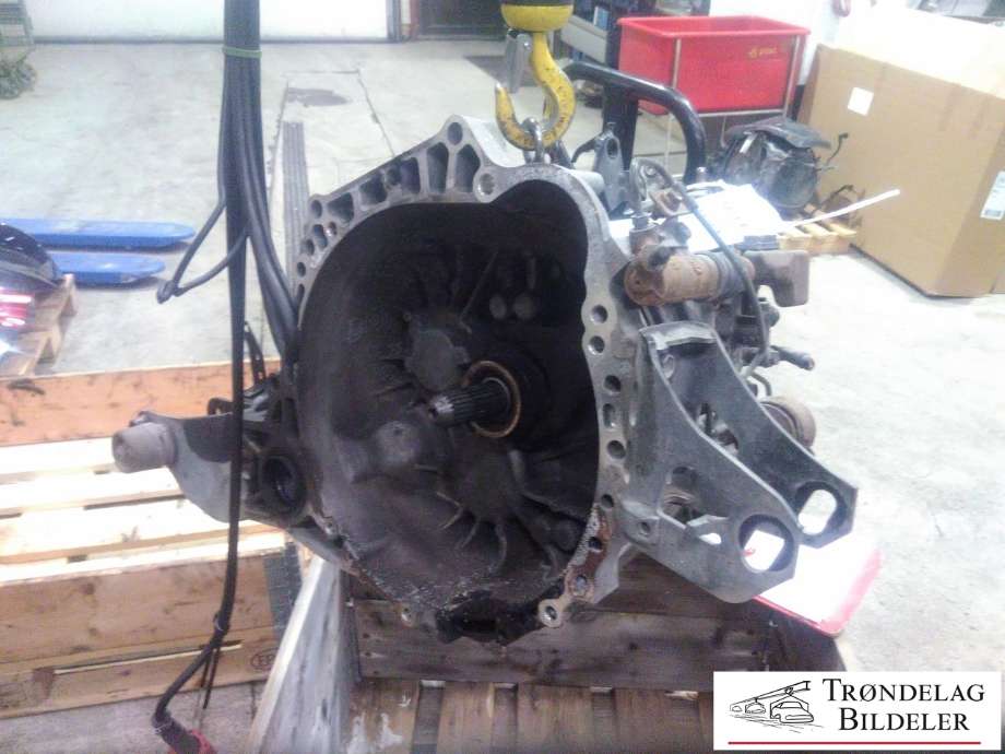 Girkasse manuell 6-trinn til Toyota Avensis, 2009-2015 (Type III, Fase 1)  (30300-20A20)
