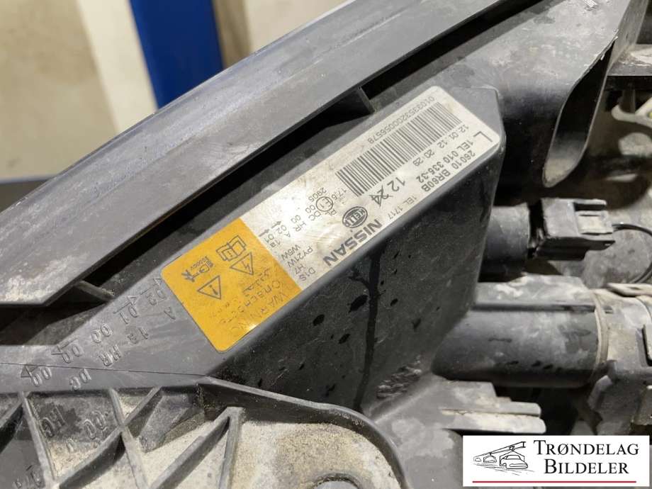 Frontlykt høyre xenon til Nissan Qashqai 2010-2014 (Type I, Fase 2) (NISSAN|1EL 010 335-32|)