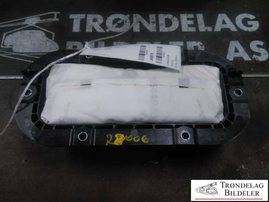 Airbag kne til Volvo XC40, 2018-2024  (30747212)