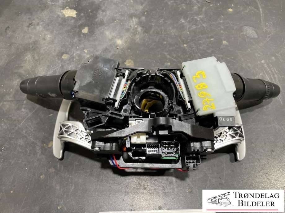 Bryter combi til Mitsubishi L200 2015-2019 (Type V, Fase 1) (8617A193|)
