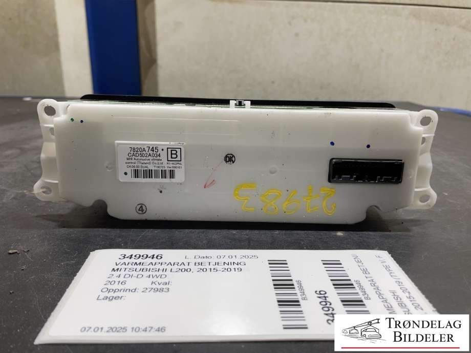 Varmeapparat betjening til Mitsubishi L200 2015-2019 (Type V, Fase 1)  (7820A745|CAD502A034|)