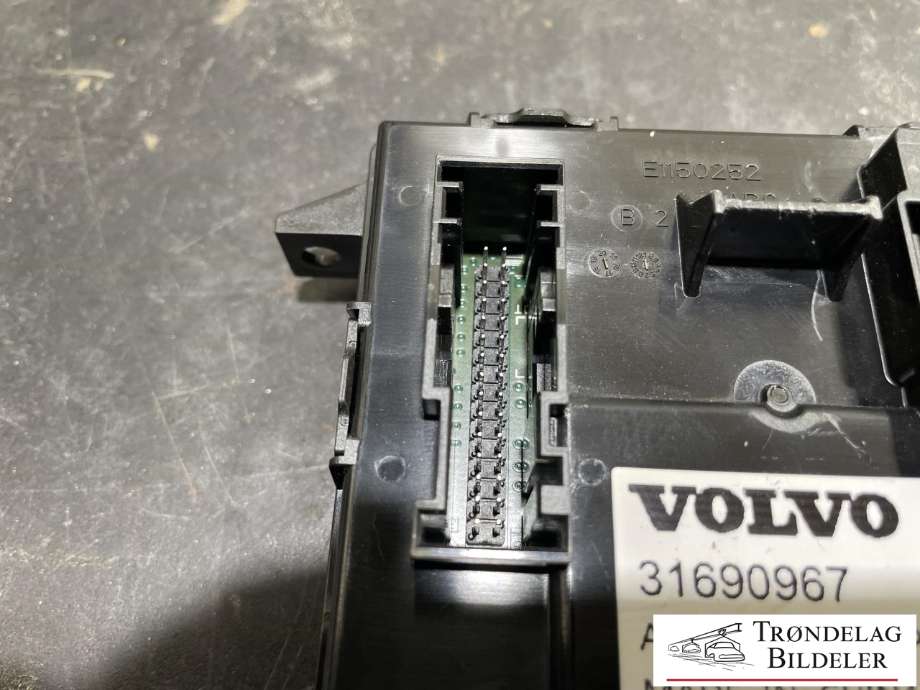 Styreenhet klima/aircondition til Volvo XC40 2018-2024  (VOLVO|31690967|)