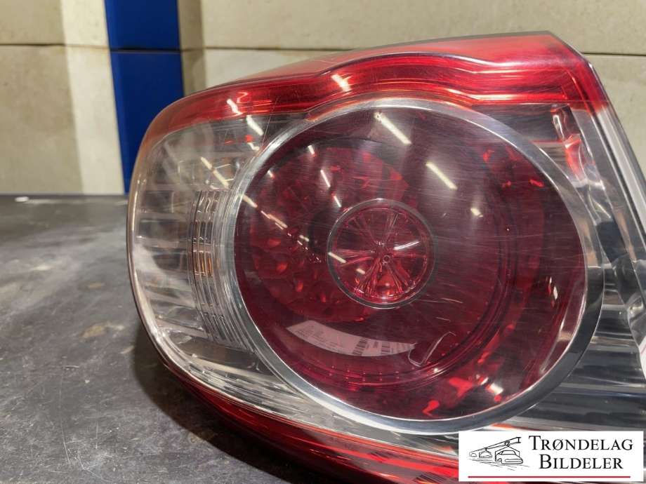 Baklykt venstre ytre til Hyundai Santa Fe 2010-2012 (Type II, Fase 2)  (924012B520|)