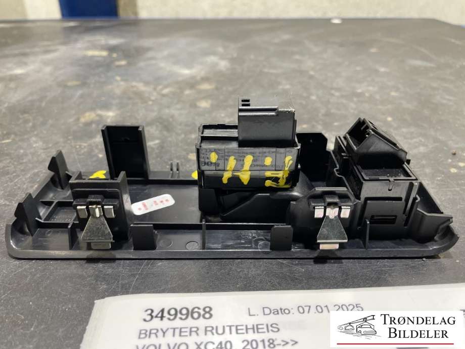 Bryter ruteheis til Volvo XC40 2018-2024  (31456060|)