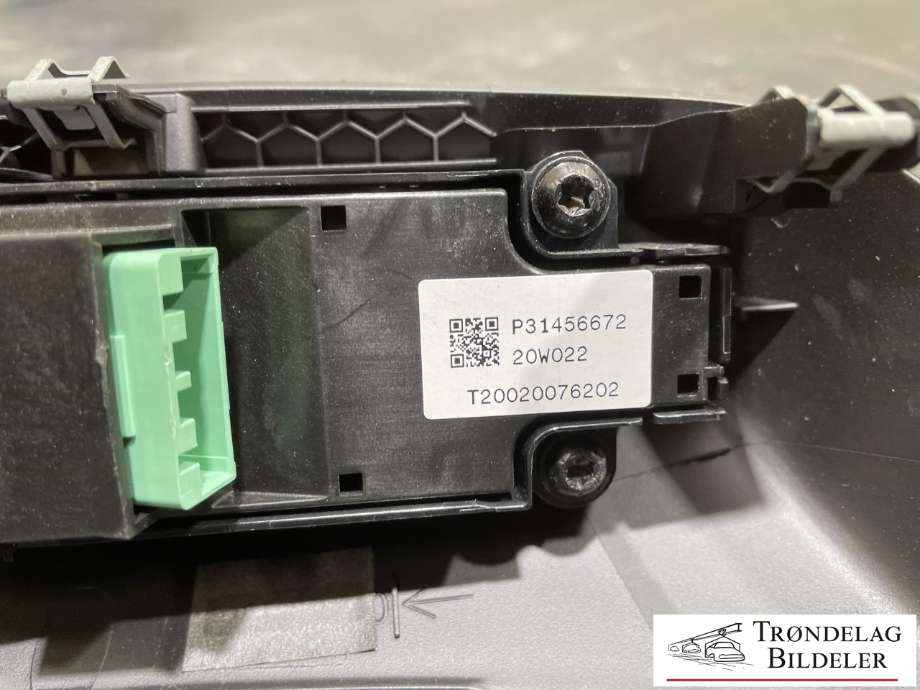 Bilstereo betjeningspanel til Volvo XC40 2018-2024  (P31456672|)