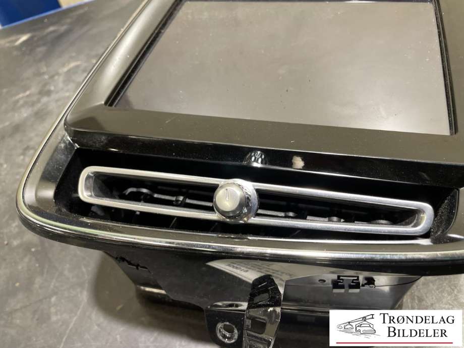Bilstereo navigasjon skjerm til Volvo XC40 2018-2024 (VOLVO|32247465 AA|)