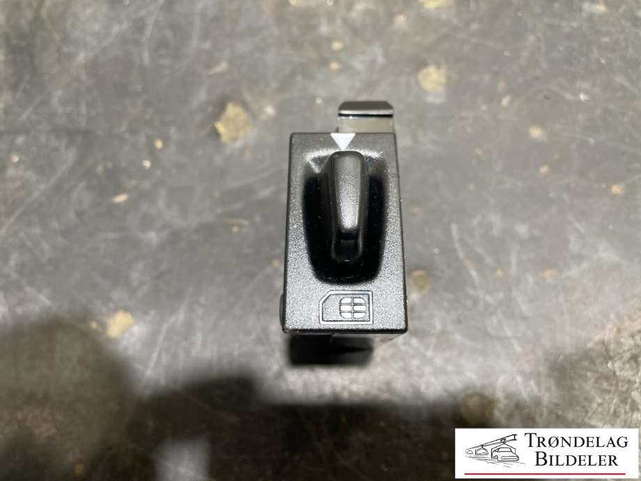 Dashbord telefon til Volvo XC40 2018-2024  (VOLVO|31494702|)