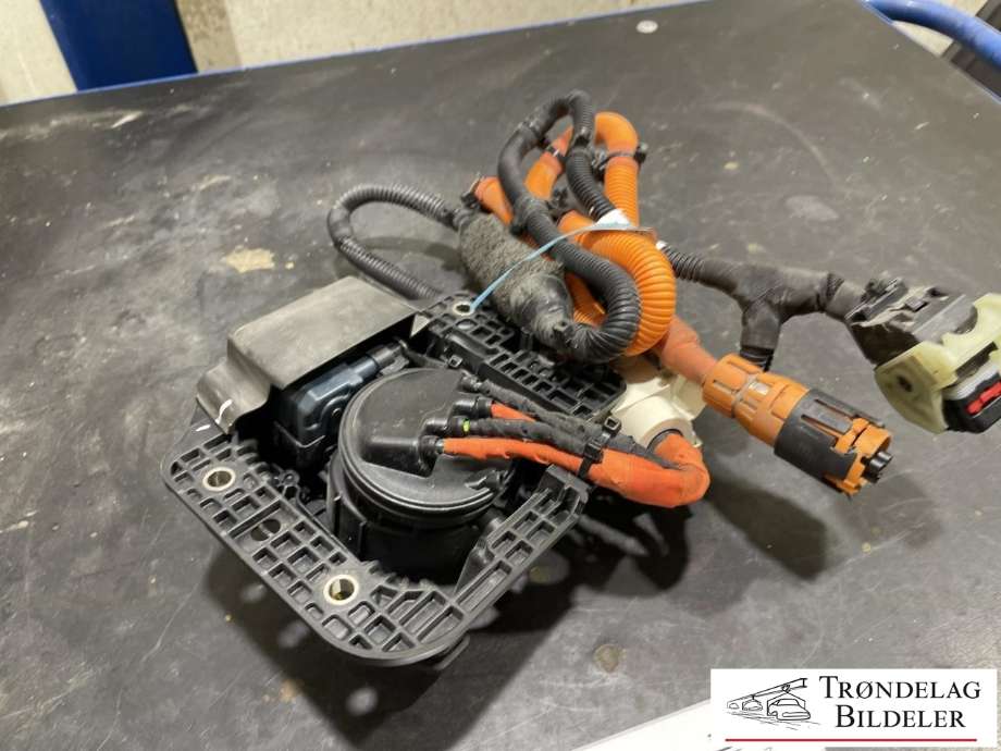 Batterilader inntak/luke til Volvo XC40 2018-2024  (32266404|)
