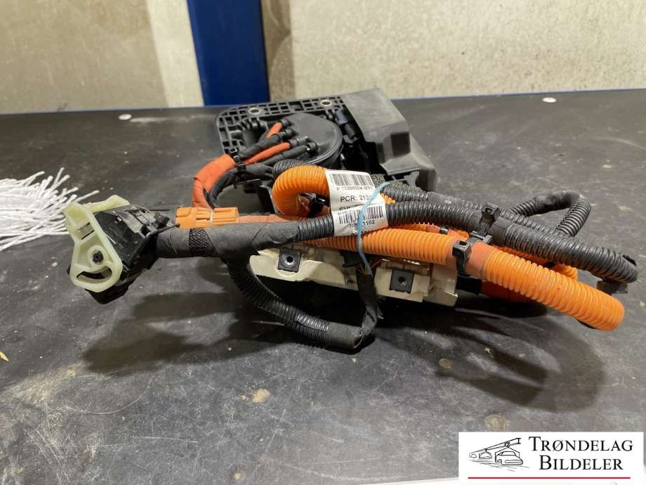 Batterilader inntak/luke til Volvo XC40 2018-2024  (32266404|)