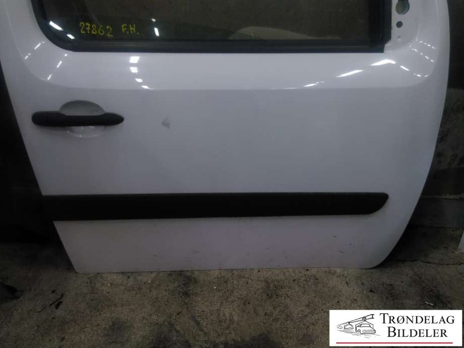 Dør høyre foran til Mercedes Citan 2012-2021 (W415) (W415) (A 415 720 01 12|A 415 720 32 00|)