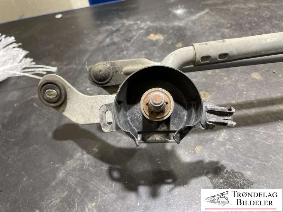 Viskermotor frontrute komplett m/overføring til Mitsubishi L200 2015-2019 (Type V, Fase 1) (8251A075|8250A790|)