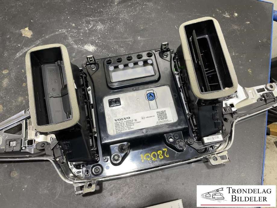 Bilstereo navigasjon skjerm til Volvo V90 / V90 CC / S90 2016-->> (31456506AA|)