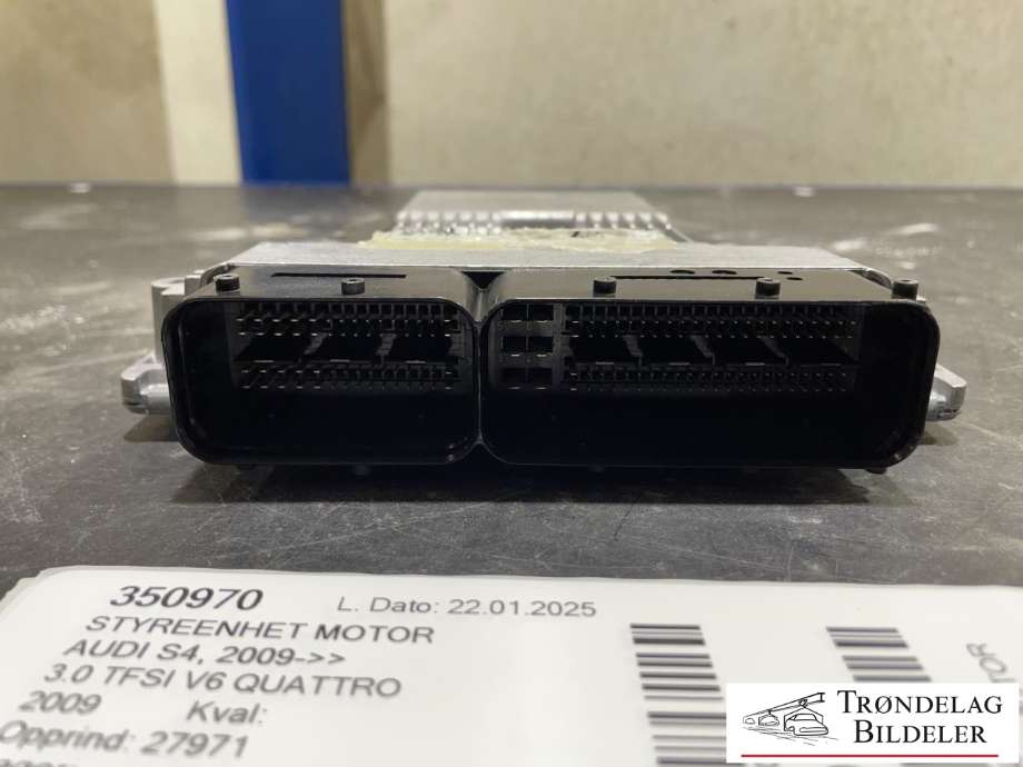 Styreenhet motor til Audi S4 2009-->>  (8K0 907 551|)