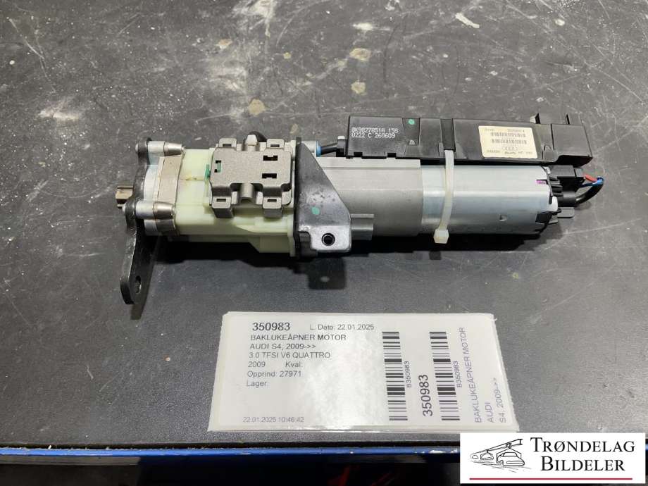 Baklukeåpner motor til Audi S4, 2009-->> (8K9 827 851 A)