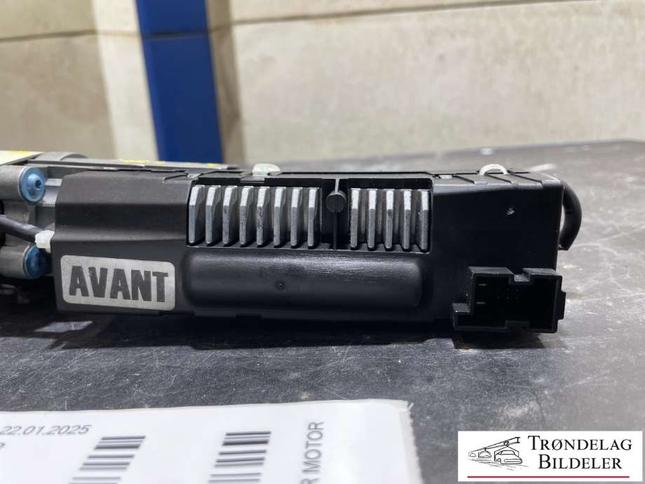 Baklukeåpner motor til Audi S4 2009-->> (8K9 827 851 A|)
