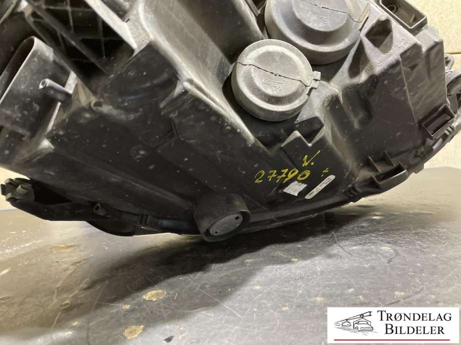 Frontlykt venstre halogen til VW Golf VII 2012-2017 (Fase 1)  (5G1941005|5G1941005E|5G1 941 029|)