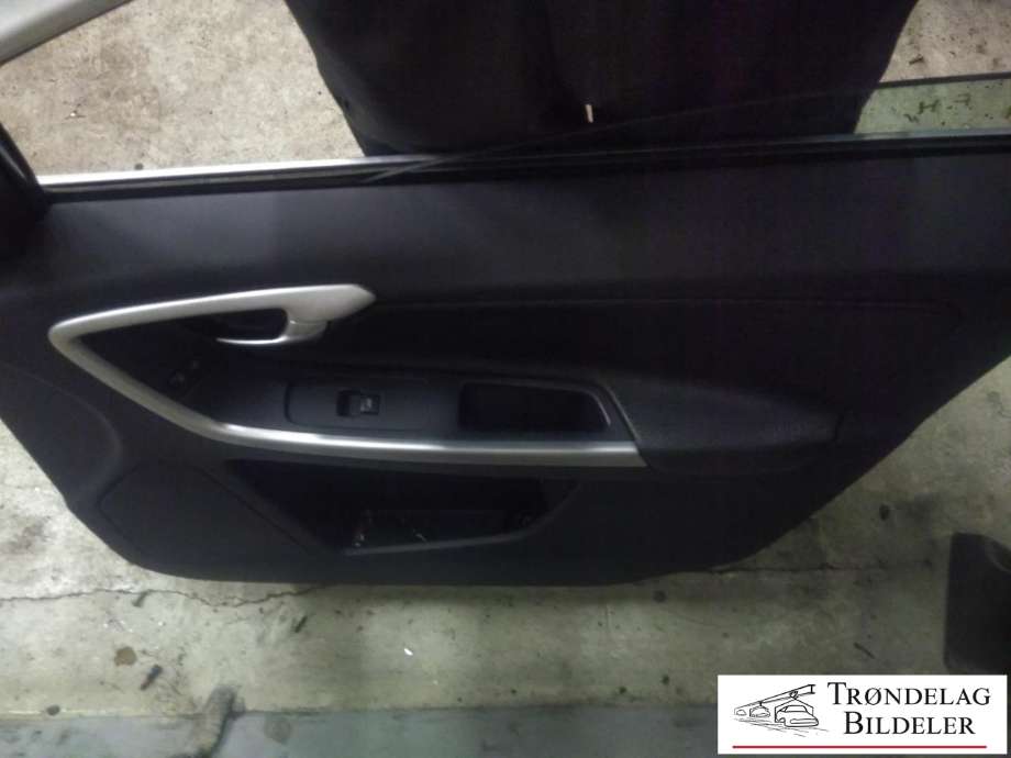 Dør høyre foran til Volvo XC60 2008-2013 (Type I, Fase 1) (31457679|)
