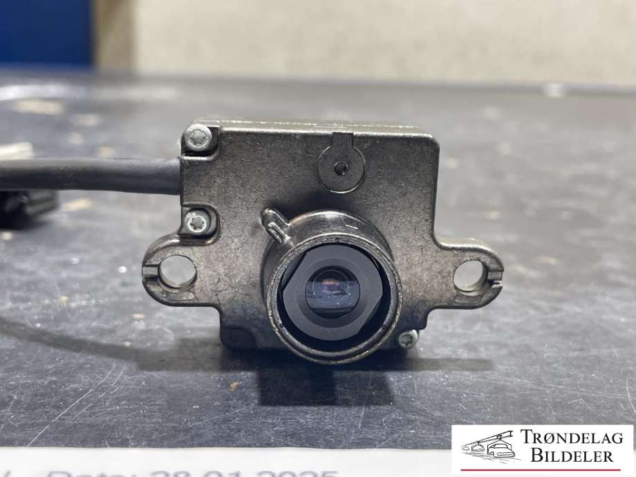 Parkeringskamera foran til Volvo XC60 2008-2013 (Type I, Fase 1)  (VOLVO|31300076|)