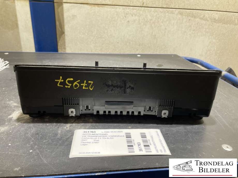 Instrumentpanel til VW Transporter / Caravelle 2003-2009 (Fase 1) (T5) (T5) (7H0 920 851 S|7H0 920 851 SX|)