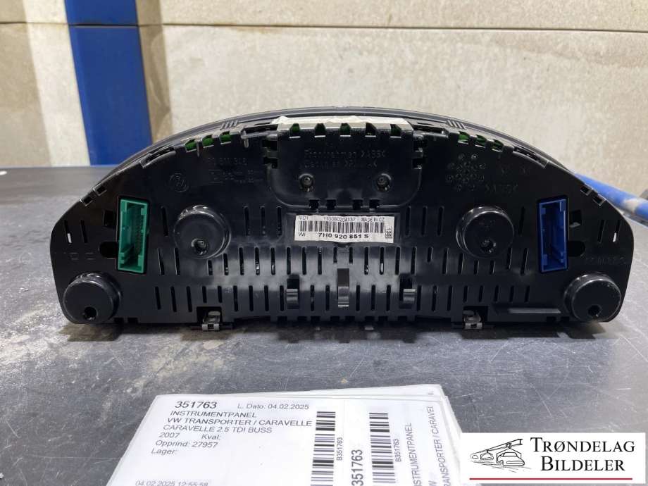 Instrumentpanel til VW Transporter / Caravelle 2003-2009 (Fase 1) (T5) (T5) (7H0 920 851 S|7H0 920 851 SX|)