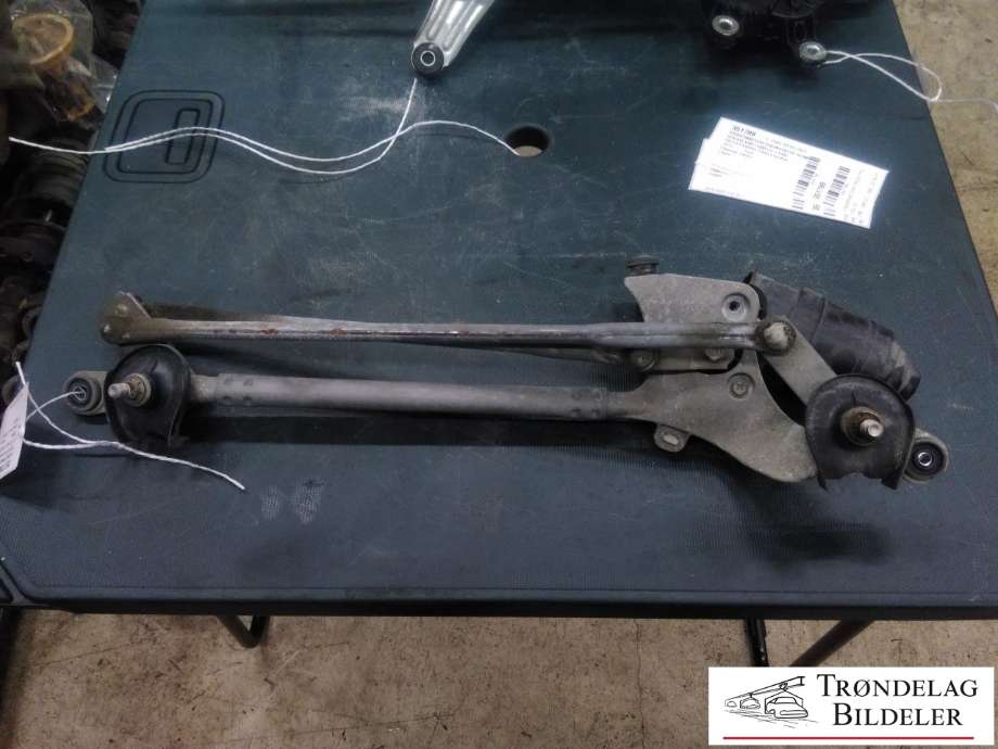 Viskermotor bakrute til Toyota RAV4 2009-2013 (Type III, Fase 2)  (B351786|)
