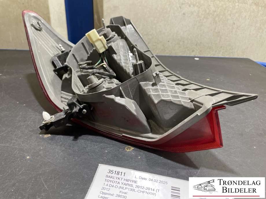 Baklykt høyre til Toyota Yaris 2012-2014 (Type III, Fase 1) (81551-0D370|)