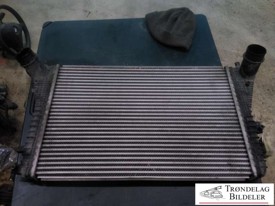Intercooler til VW Tiguan, 2011-2016 (Type I, Fase 2)  (3C0 145 805 AM)