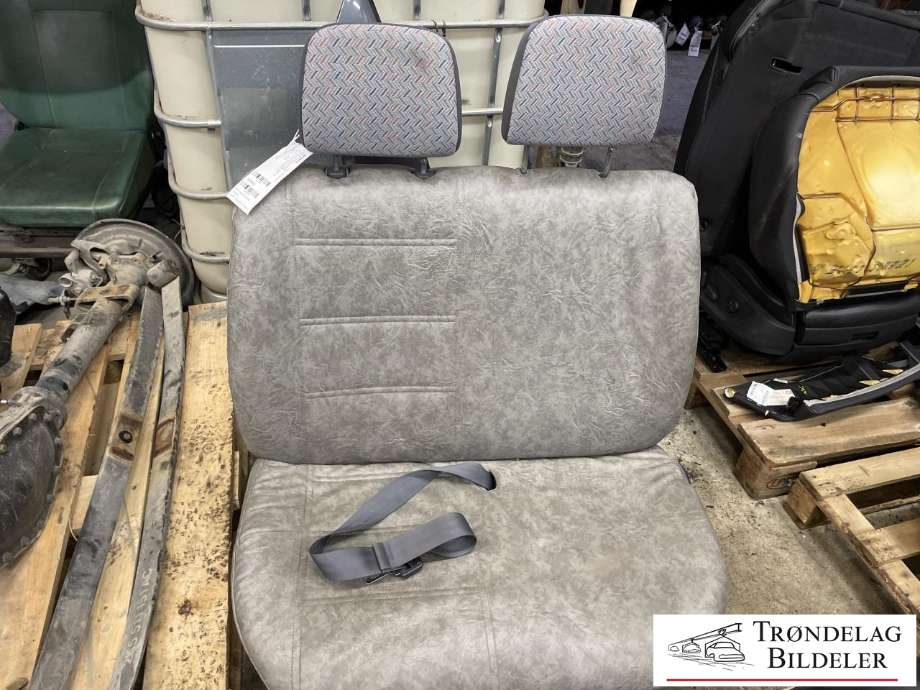 Sete foran høyre til Toyota Hiace, 1996-2001 (Fase 1)  