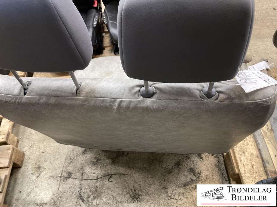 Sete foran høyre til Toyota Hiace 1996-2001 (Fase 1)  
